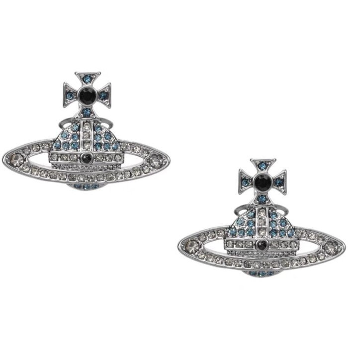16664ABE-C133-40EB-9DDE-E402B0011D2A.jpg Stud earrings (with box)