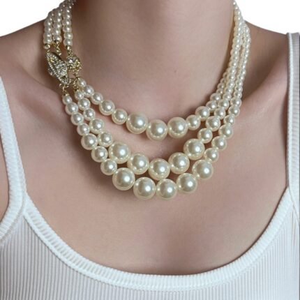 layered pearl necklace (with box)