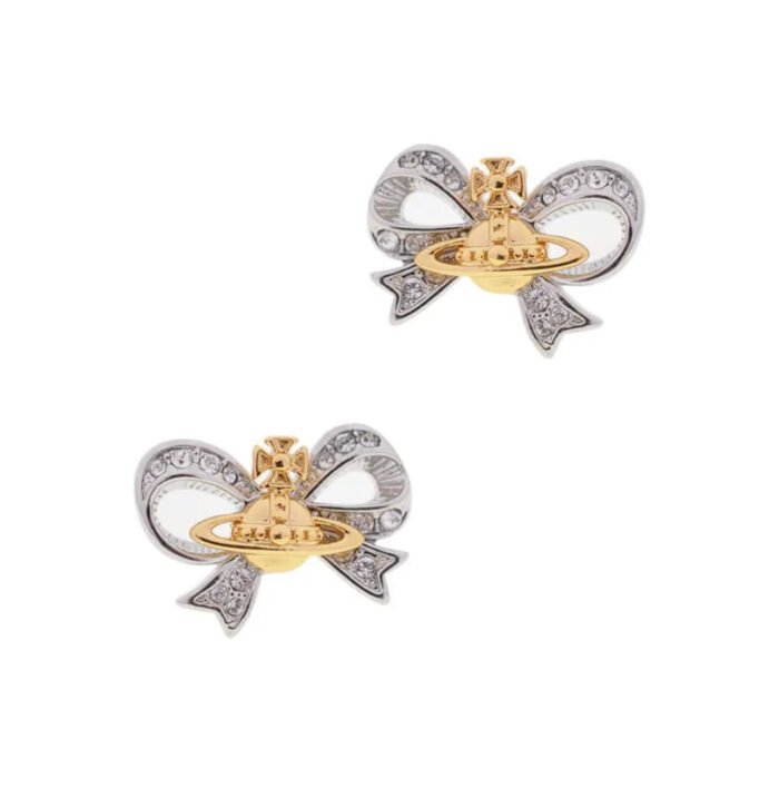 D90B7404-D86A-47C3-8FEA-E694A17E24F4.jpg bow earrings (with box)