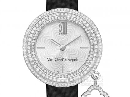 2506016902704307.jpg CHARMS GOLD VCARO29900