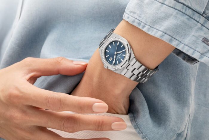 OVERSEAS QUARTZ 1225V/200A-B590 33 MM STEEL