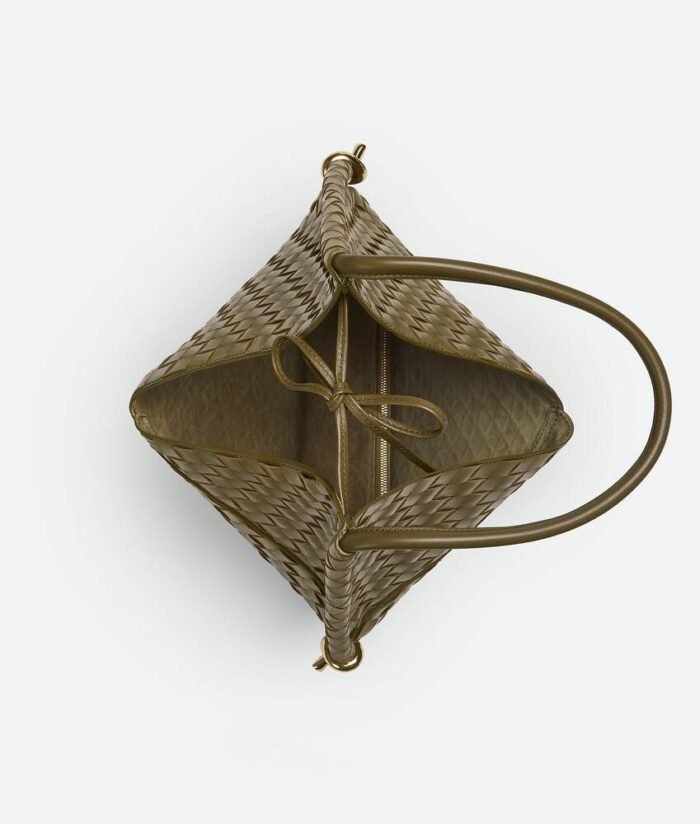 Medium-740990VCPP12859_C.jpg Medium Solstice