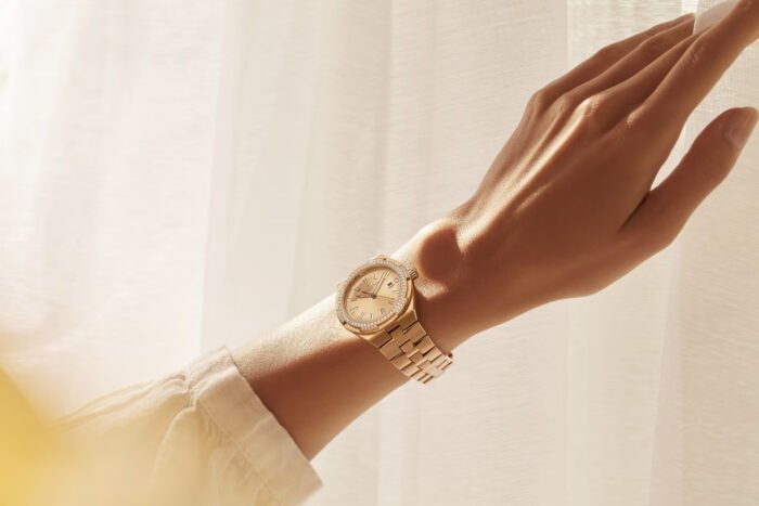 OVERSEAS SELF-WINDING 4605V200R-B968 35 MM PINK GOLD