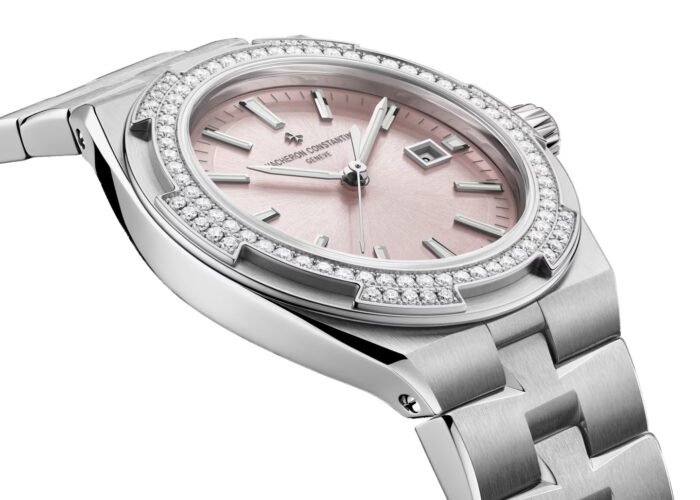 OVERSEAS SELF-WINDING 4605V200A-B971 35 MM STEEL