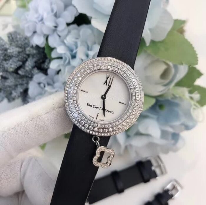 微信图片_20240525050041.jpg CHARMS GOLD VCARO29900